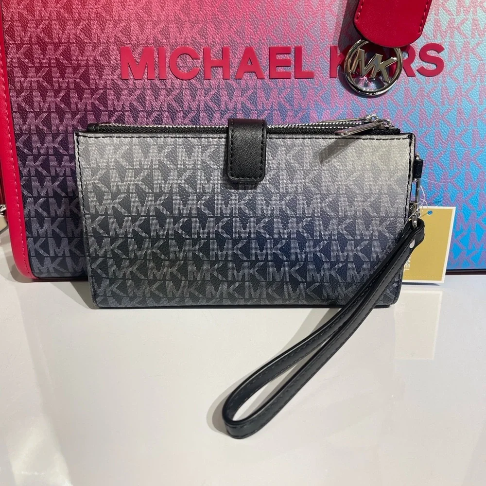 MICHAEL KORS Jet Set Lg Ombré Signature Logo Wristlet Phone Holder Wallet 
Black - Picture 14 of 16